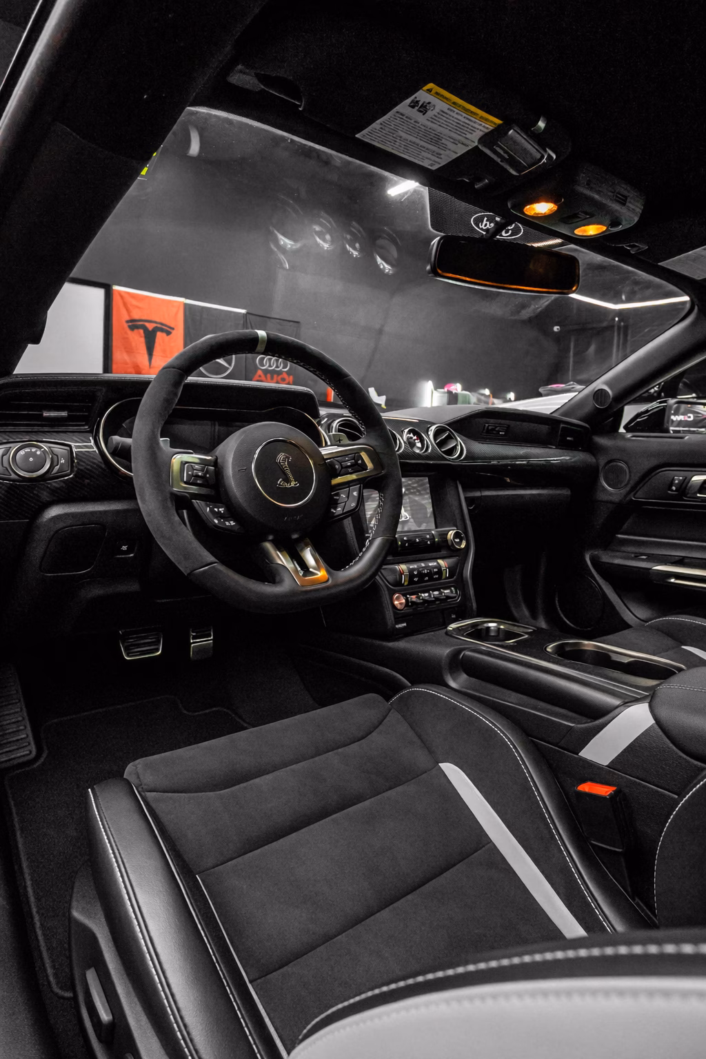 Mustang GT500 interior